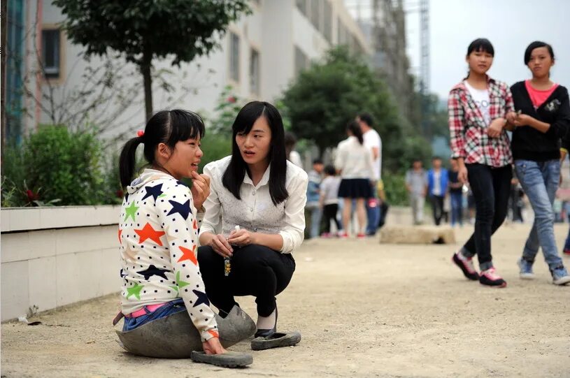 Азиаты до и после пластики. Мужчина развелся с женой из-за некрасивых детей. Китаянка изменила. Пластика азиатских век. Развелся из за страшных детей.