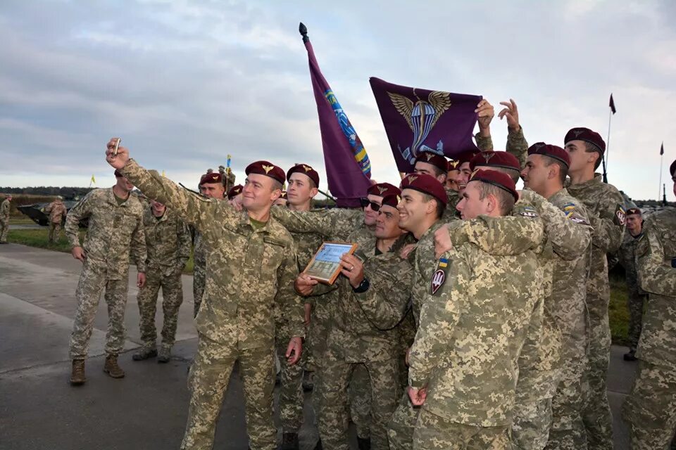 Пропускной пункт на границе. Дшв украины. Курская область войска украины. Курская область войска украины. Дшв всу.