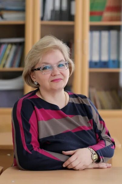 Учитель информатики 1358. Школа 45 директор мурманск. 45 школа нижний тагил учителя. елена анатольевна учитель. школа 45 учителя.