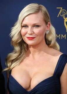 Kristin dunst boobs