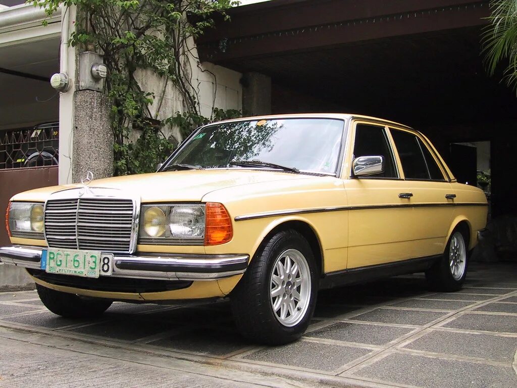 Купить старый мерседес. Mercedes-Benz w123. Мерседес Бенц w123. Mercedes-Benz w123 280. Mercedes Benz w123 280e.