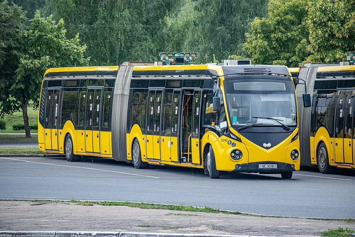 115 автобус минск. Электробус е433. Минский электробус. Электробус модели е433 Vitovt Max. Электробус Белкоммунмаш.