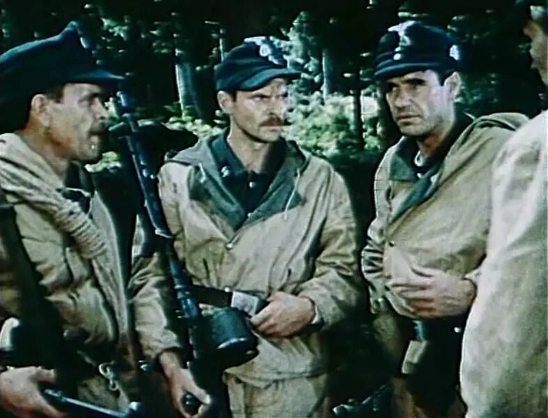 михаил евстафьев в двух шагах от рая. в двух шагах от лета. мартиньш вилсонс в двух шагах от рая. мартиньш вилсонс в двух шагах от рая. алексей булдаков в двух шагах от рая.