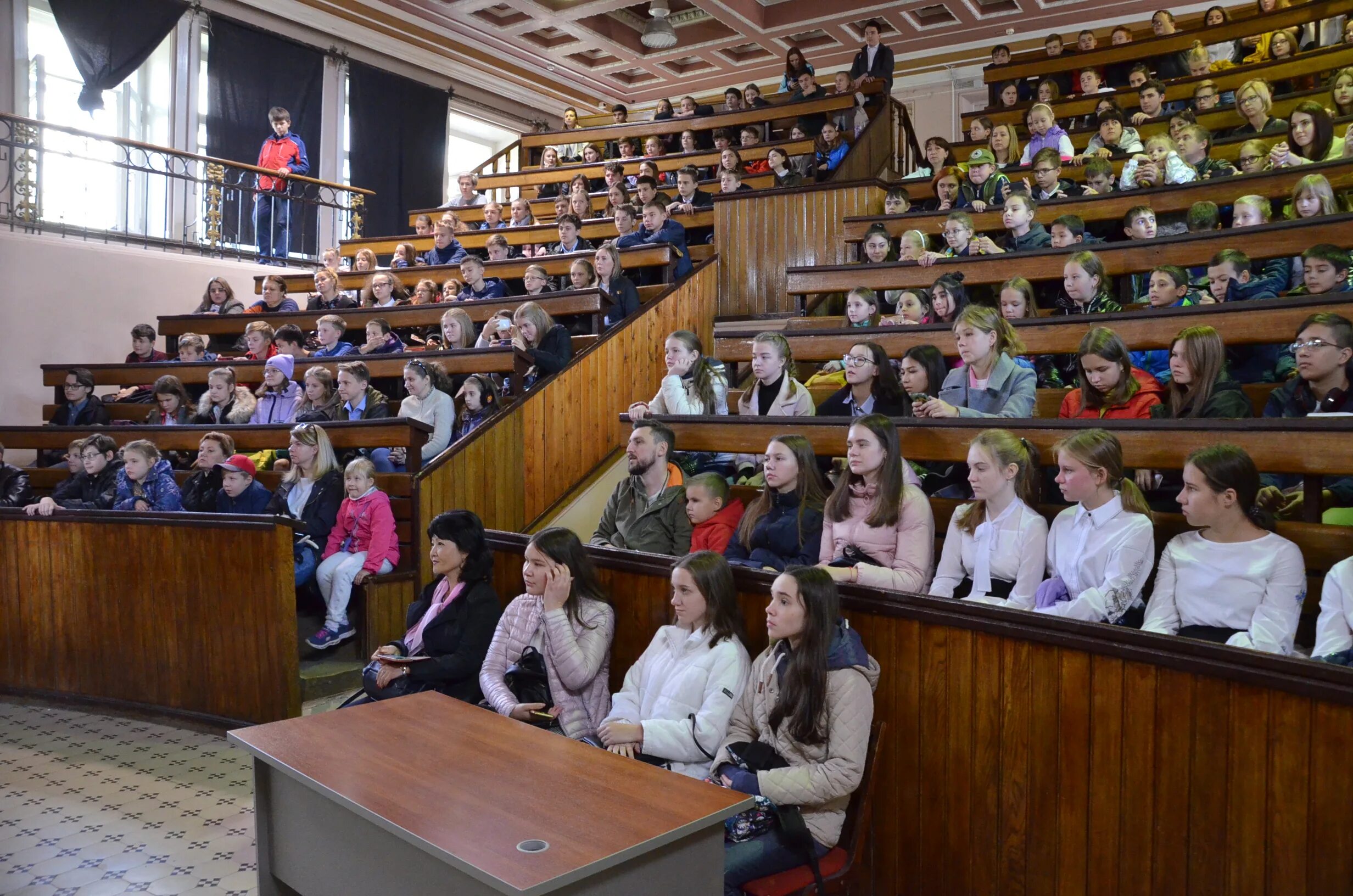 Поступи сгу. Мичуринская аудитория СГУ. Студгородок Саратов СГУ. СГУ Саратов аудитории. СГУ Саратов студенты.