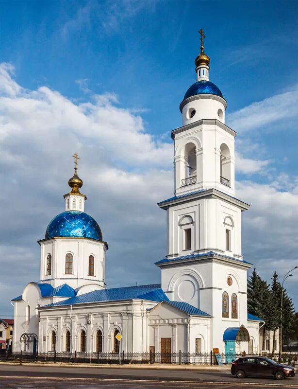 храм успения пресвятой богородицы малоярославец. казанский храм малоярославец. казанский собор малоярославец. собор успения пресвятой богородицы малоярославца калужской области. церковь казанской иконы божией матери малоярославец.