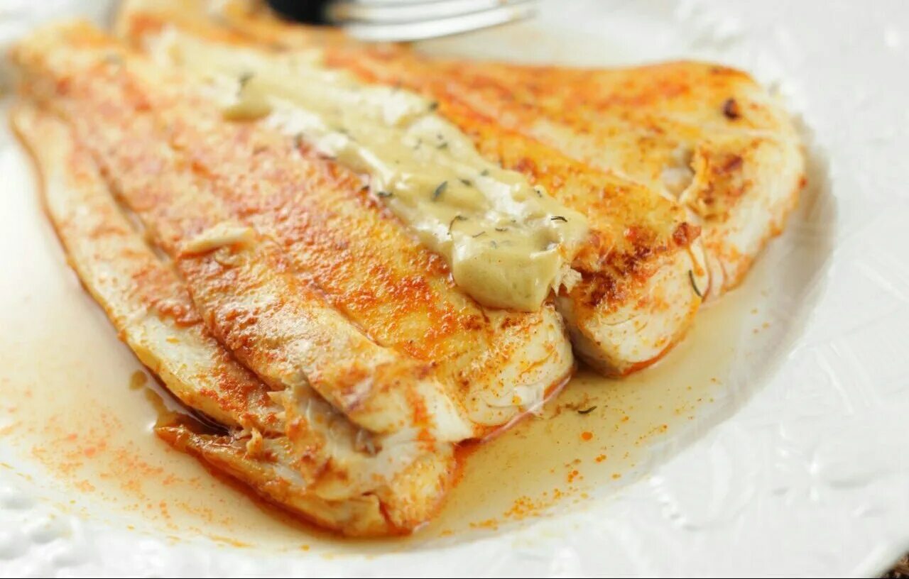 Филе хека вкусно. Треска в духовке. рыба треска в духовке. треска филе в духовке.