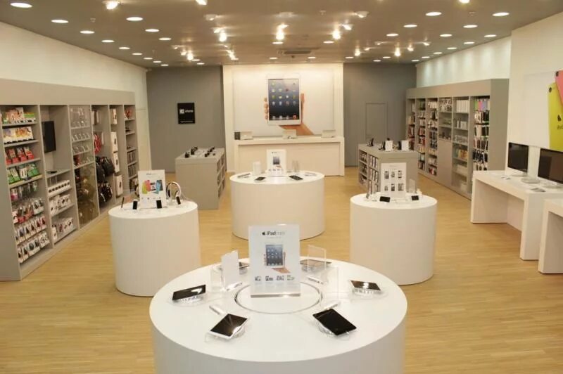Магазин техники apple store. Первый магазин Apple Store 2001. Магазин айфонов. Витрина магазина Apple. Салон Apple.