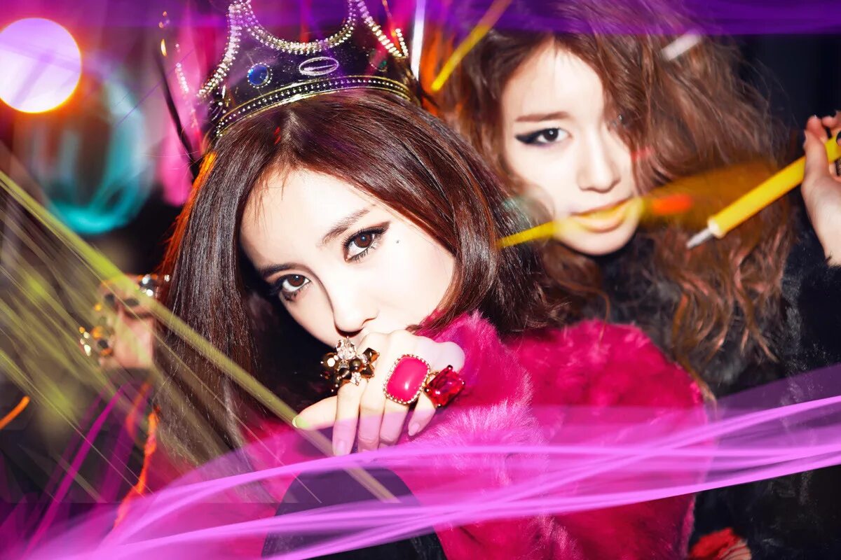 Hyomin and Jiyeon. T-Ara Lovey Dovey. Группа t-Ara. Хёмин из t-Ara. Со ловей