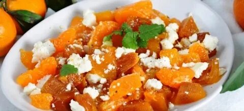 Салат с мандаринами и сыром