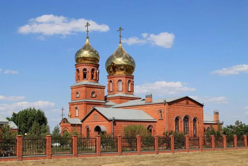 Свято Пантелеймоновский храм Славянск на Кубани. Церковь Пантелеимона целителя в Славянске-на-Кубани. Храм целителя Пантелеимона в Славянске на Кубани. Церковь Пантелеймона целителя Краснодар. Кубань улица школьная