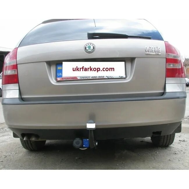 Фаркоп на шкоду а5. Фаркоп skoda octavia a5.