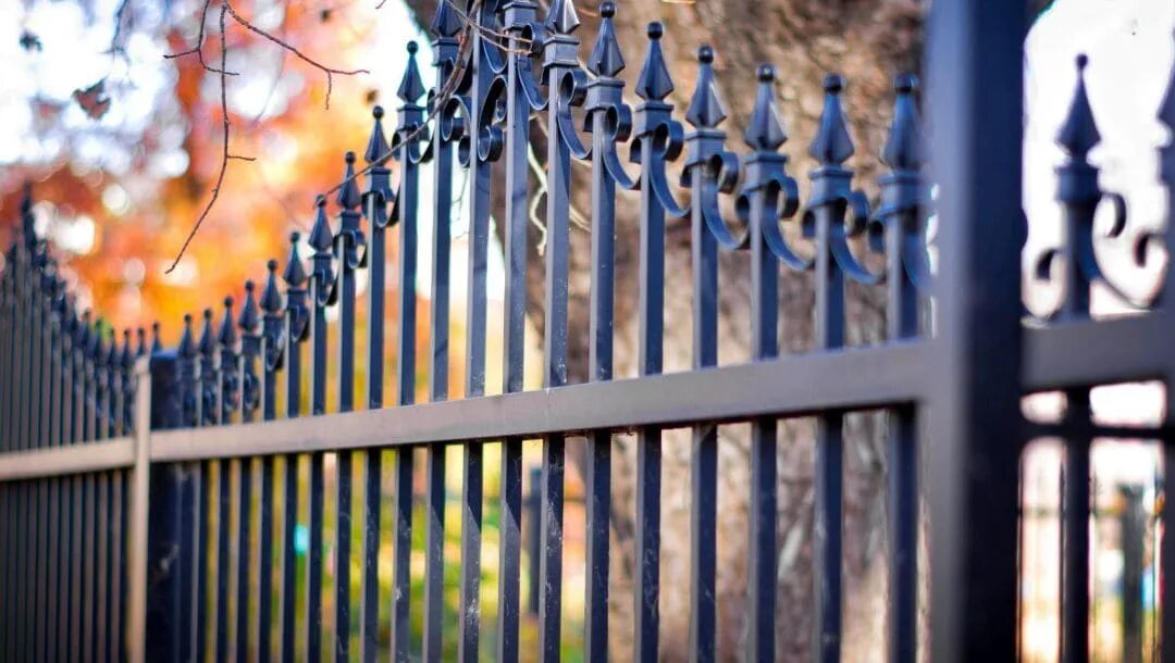 21 Best Wood Fence Ideas, Designs, Pictures in 2025 Own The Yard Wood fence, Typ