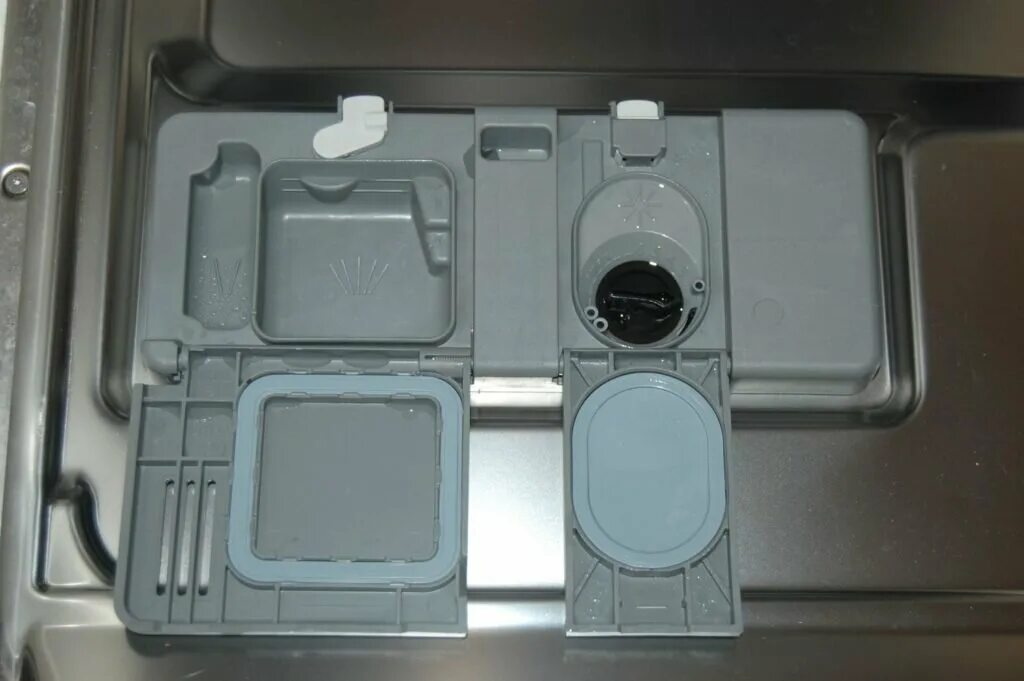 отсек для моющего средства в посудомоечной машине