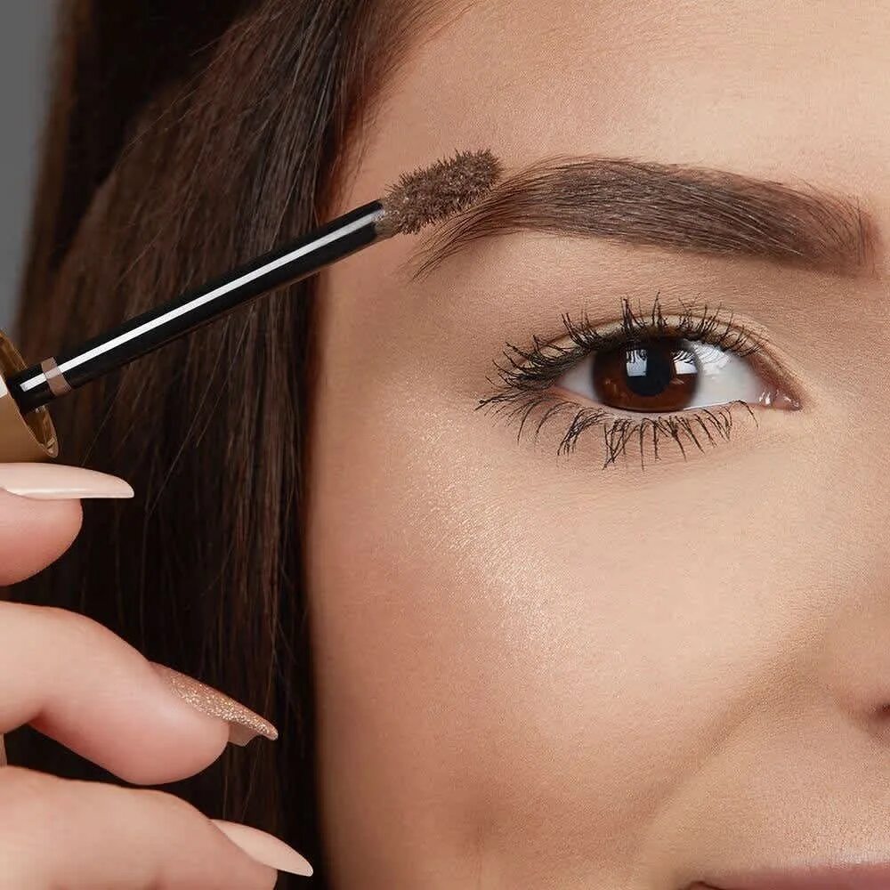 Brows ru. Накрашенные брови. Прорисовка бровей. Красивые брови. Правильный макияж бровей.