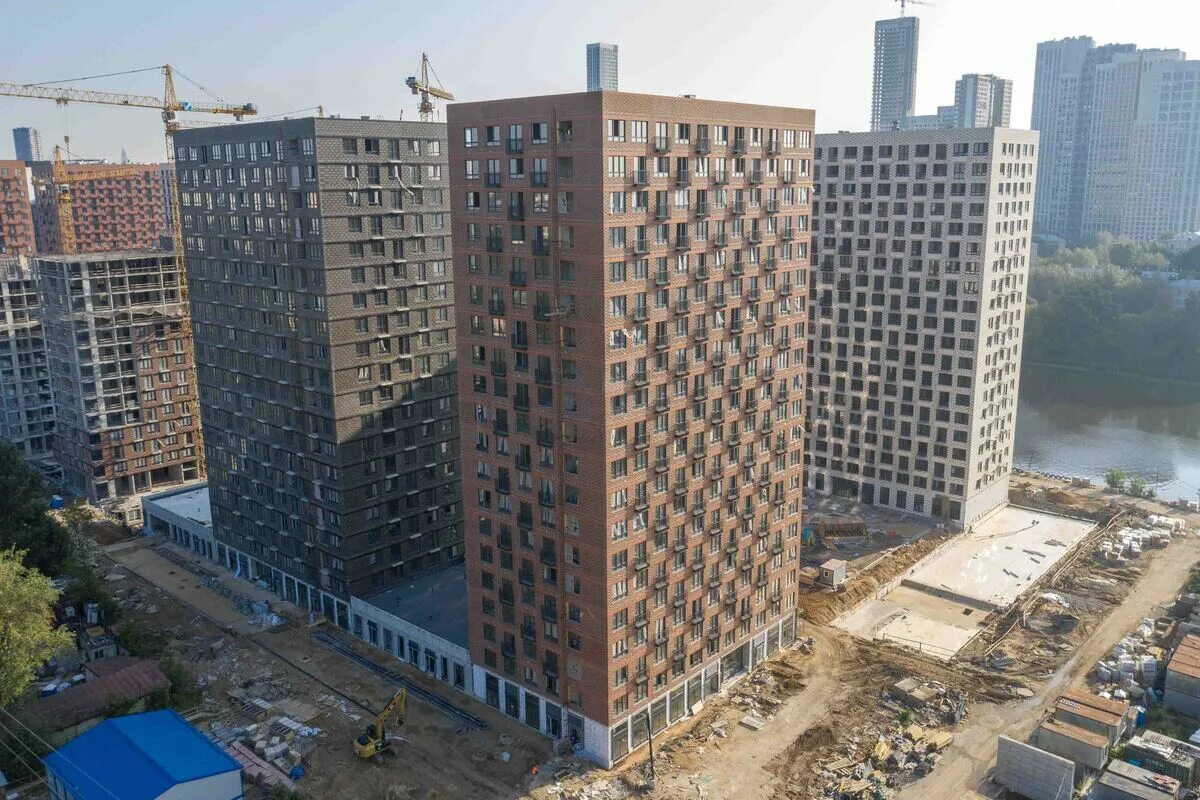 Жк западный порт планировки. Пик фили западный порт. Жк западный порт фили. Жк западный екатеринбург фото. Бизнес центр жк западный порт.
