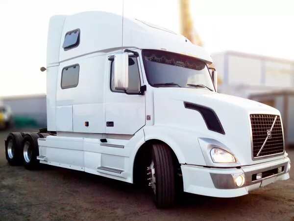 Volvo vnl 2008. Тягачи внл 780. Тягач volvo vnl 780. Volvo vnl 780. Тягачи внл 780.