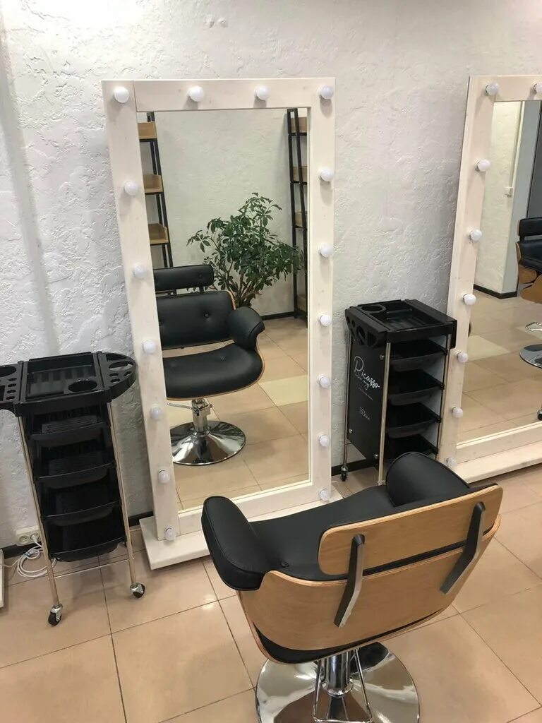 Аренда бьюти места. Аренда бьюти места. Бьюти коворкинг москва. Салон красоты модное место. Артель бьюти коворкинг иваново.