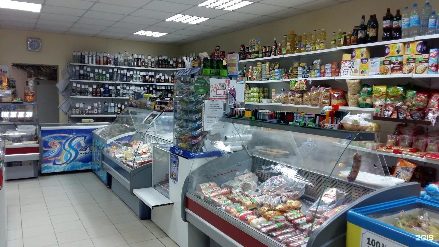 Индивидуальный магазин. Продуктовый магазин. маленький продуктовый магазин. обустройство продуктового магазина. продуктовый магазин у дома.