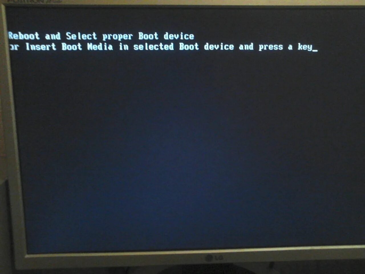 Ошибка Reboot and select proper Boot device. Компьютер Reboot and select proper Boot device. The selected Boot device. Ошибка Reboot and select proper Boot device and Press a Key. Ошибка boot and select proper boot device