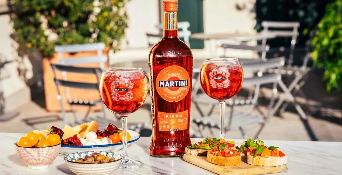 Мартини фиеро тоник. Мартини красное фиеро. 75. Мартини fiero&tonic. Martini fiero tonic.