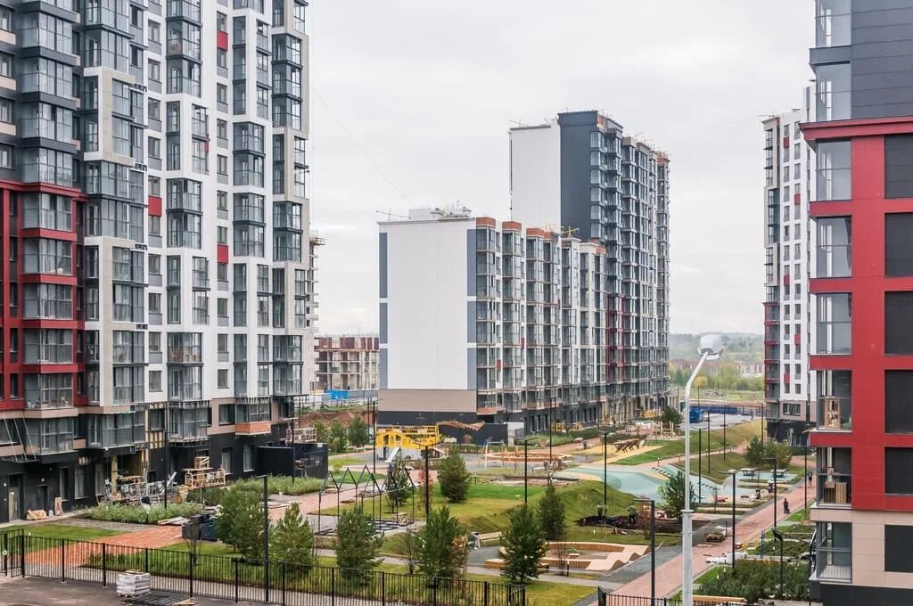 Купить 1-комнатную квартиру, 41.6 м² по адресу Пермь, Серебристая улица, 16, 9 э