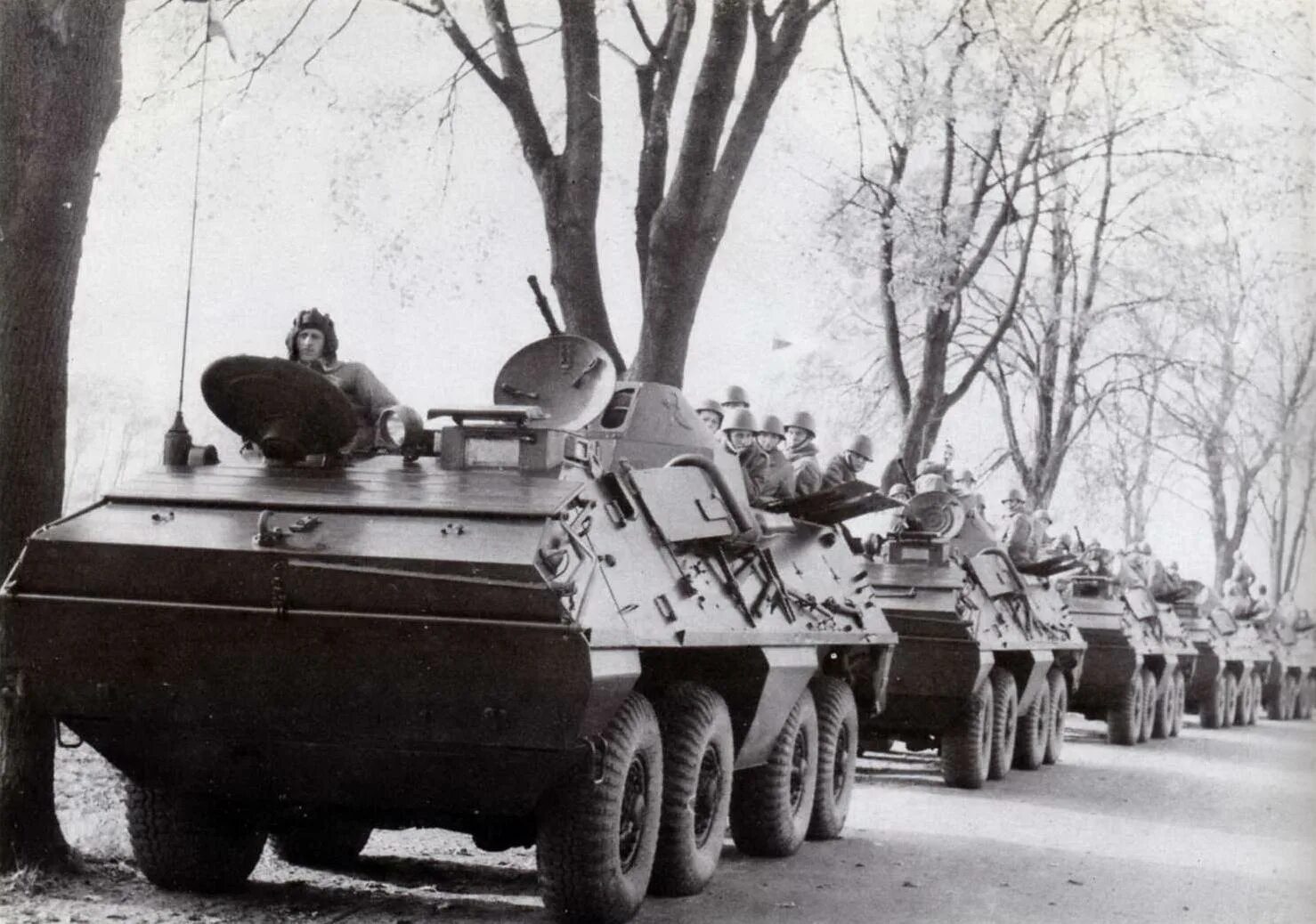 Чехословакия албания венгрия. Армия ГДР В ЧССР В 1968. Солдаты ГДР В Чехословакии в 1968. Армия ГДР В Чехословакии 1968. Нна ГДР В Чехословакии 1968.