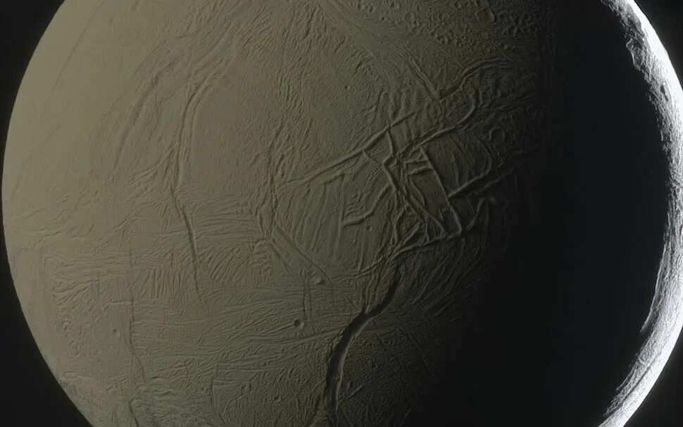 Enceladus но он