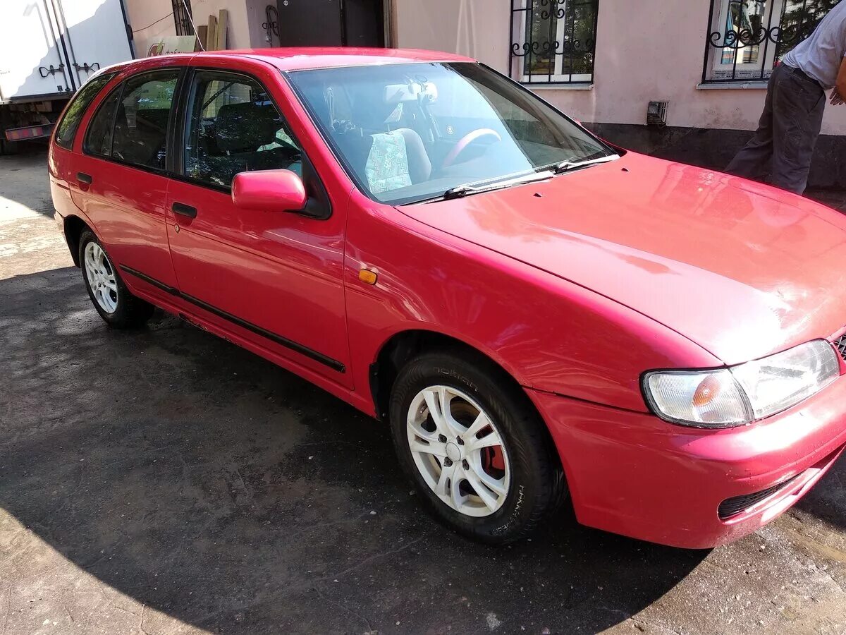 Ниссан Альмера 1999г. Nissan Almera, 1999 1,4. Ниссан Альмера 1999 года.