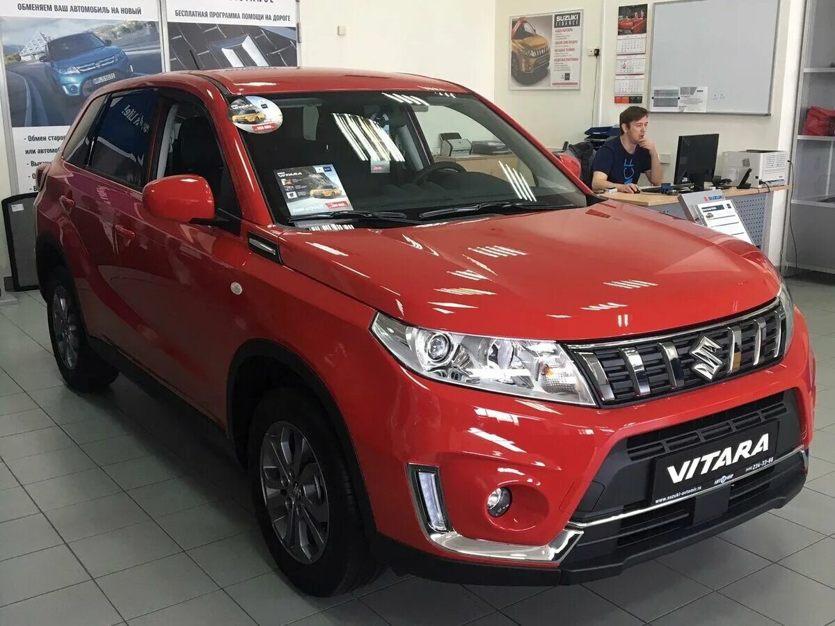 Купить сузуки витара в новосибирске. Сузуки Витара красная 2013. Suzuki Vitara красный. Suzuki Vitara II Рестайлинг красная. Сузуки Гранд Витара красная.