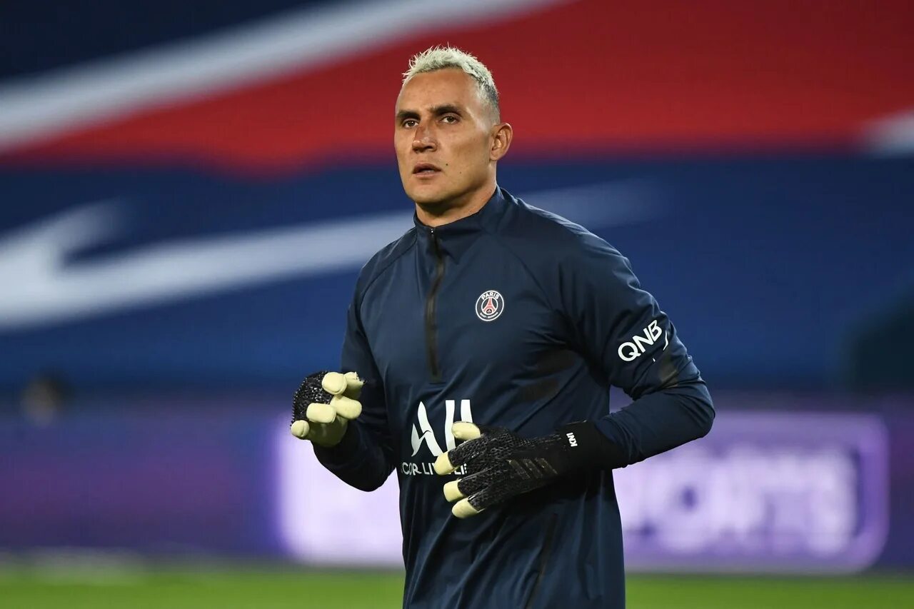 Вратарь псж 2024. Навас вратарь псж. Серхио рико вратарь. Psg вратарь. Навас вратарь псж.