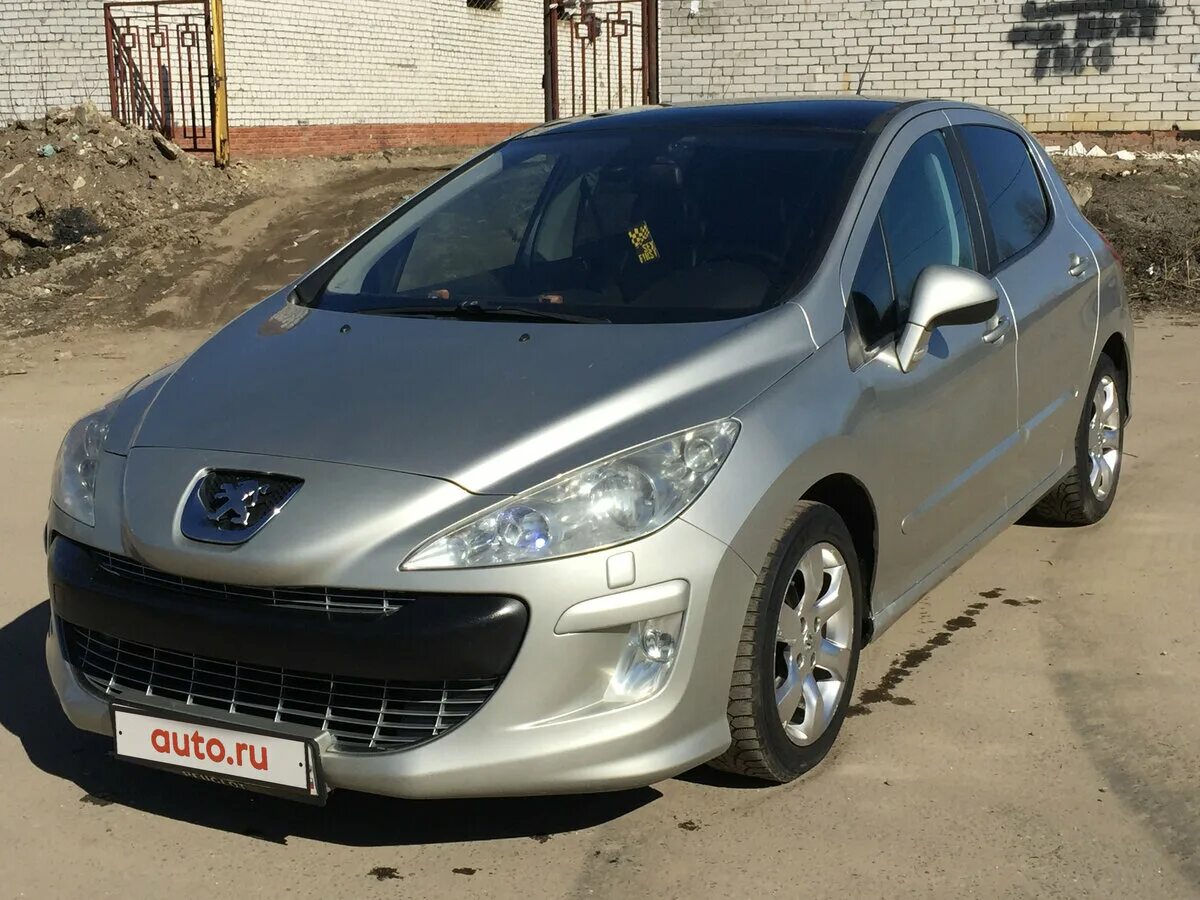 Пежо 308 2008 купить. Peugeot 308 2008. Peugeot 308 2009. Пежо 308 2009 сверху. Пежо 308 2009 желтый.