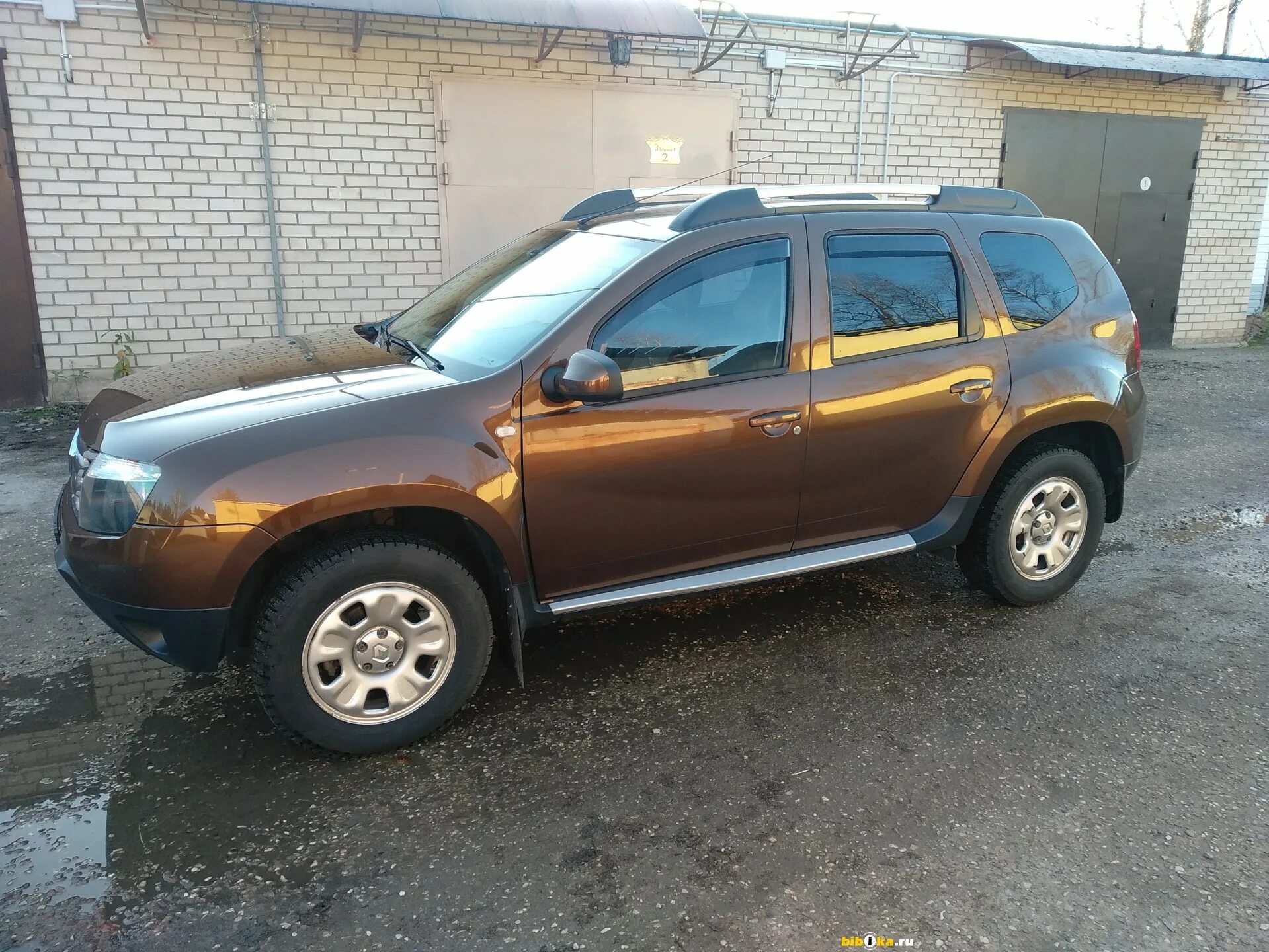 Renault Duster 2015 цвет коричневый. Renault Duster 2014 коричневый. Рено Дастер 2014 коричневый. Renault Duster 2013 коричневый.