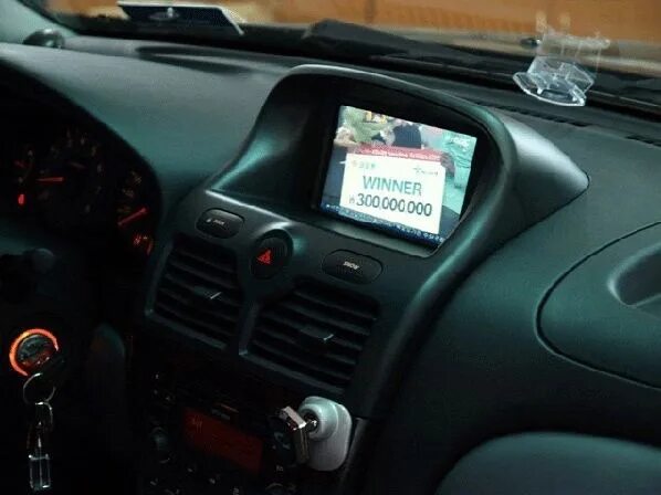 Замена штатной магнитолы, возвращение штатного бардачка - Nissan Sunny (B15), 1,