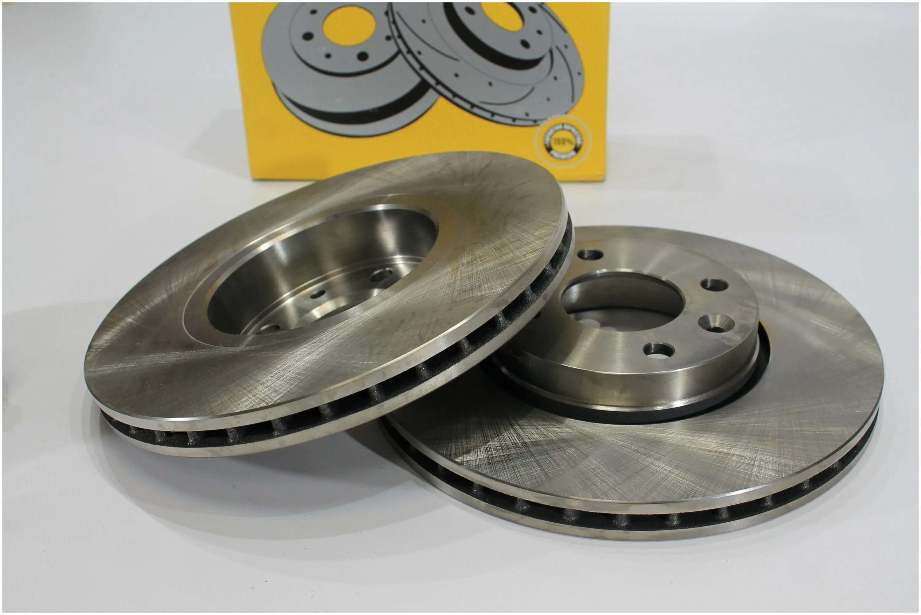 диск тормозной передний шеви нива. диски тормозные передние атс. тормозной диск "атс" 2108 стандарт. диски тормозные ваз 2112 r14 trw. диск тормозной передний вентилируемый ваз 2110.