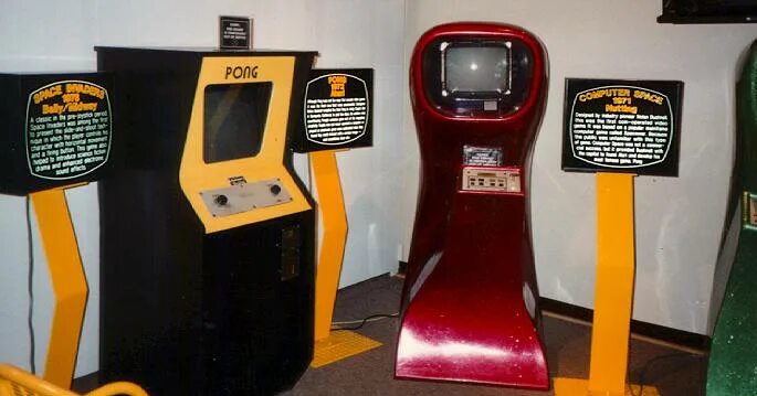 Game computer space. Computer space игра 1971. computer space на аркадных автоматах. нолан бушнелл computer space (1971). аркадный автомат 1971.