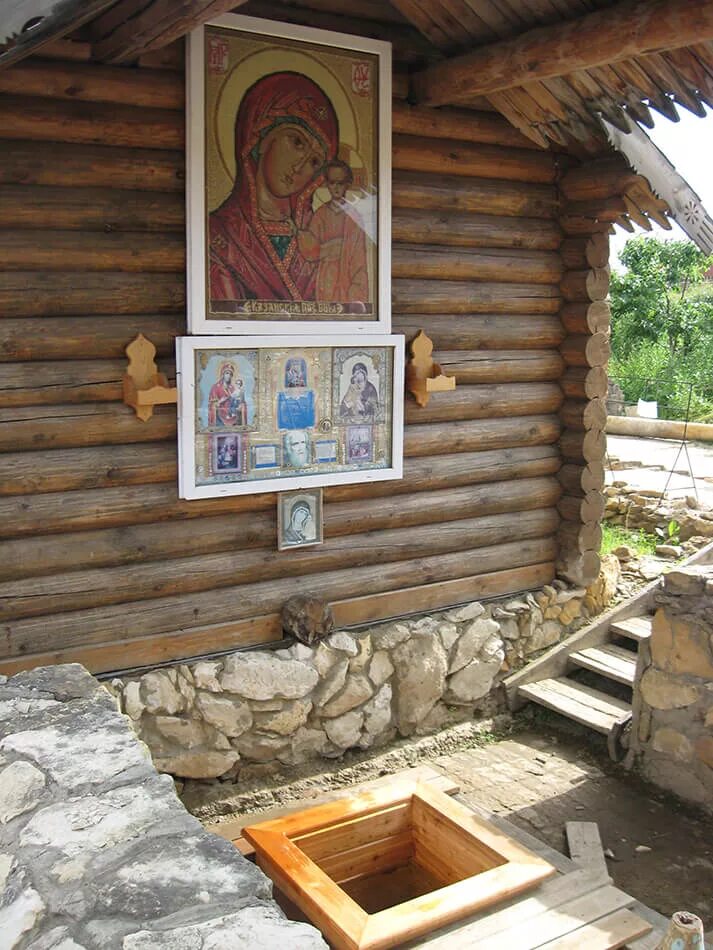 Источник умиление в дивеево. Источник казанской божьей матери в дивеево.