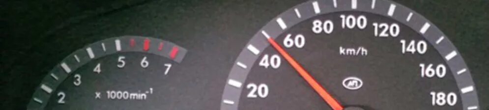 Почему дергается спидометр. Подтупливает спидометр ваз 2110. прыгает стрелка спидометра. причины дергания стрелки спидометра. стрелка спидометра на калине.