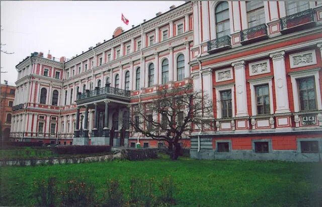 Площадь труда санкт-петербург дворец труда. Площадь труда 4 1. Площадь труда дом 2. Спб площадь труда дом 4. Площадь труда 4 1.