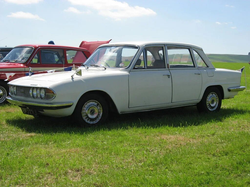 Триумф 2000. Автомобиль triumph 2000. Triumph 2000 estate. Triumph 2000 1969. Триумф 2000.