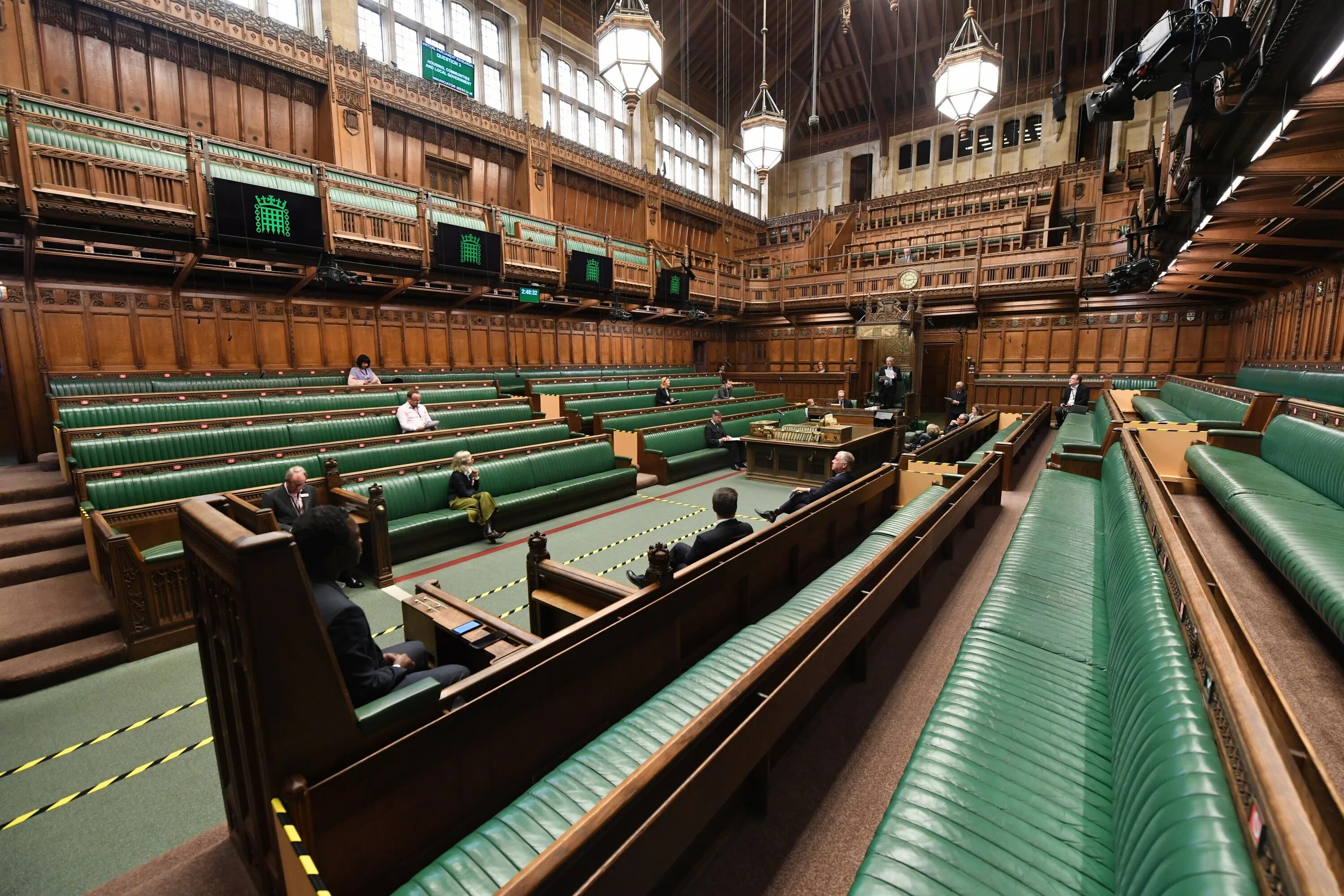 Палата общин с каким событием связано. Палаты общин (House of Commons). Парламент Великобритании палата общин. The House of Commons Chamber. Палата общин (Commons Chamber).