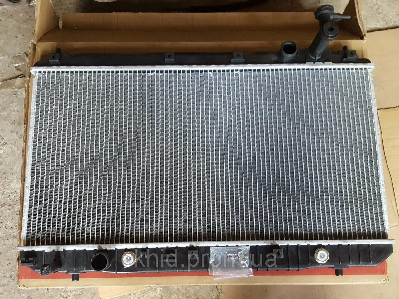 Радиатор чери тигго 8. Радиатор охлаждения Tiggo 2,4 (t11-1301110). T11-1301110ca. Chery Tiggo 2 радиатор охлаждения. Радиатор Chery Tiggo t11 2.4.