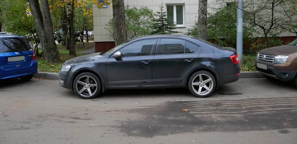 Skoda octavia занижение. Octavia rs mk3. Skoda octavia a7 r18 45 профиль. Технорессор octavia a7. Octavia a7 занижение.
