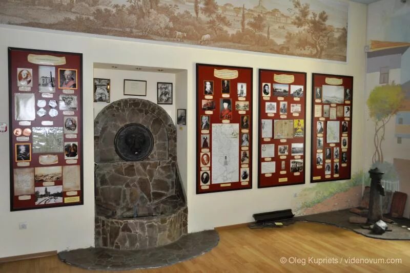 Мбук музей истории города симферополя. Музей истории симферополя. Исторические музеи в симферополе. Мбук музей истории города симферополя, симферополь. Музей истории города симферополя.