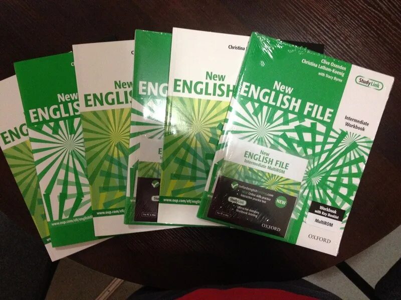 Учебник new file. New English file. New English file pre Intermediate. New American English file. New English file 4 Edition pre Intermediate.