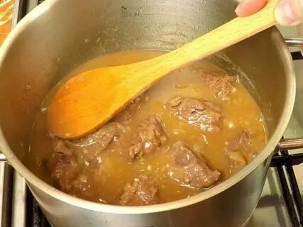 Мясо в сливочном масле с луком