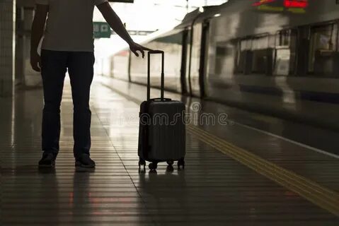 Достань чемодан