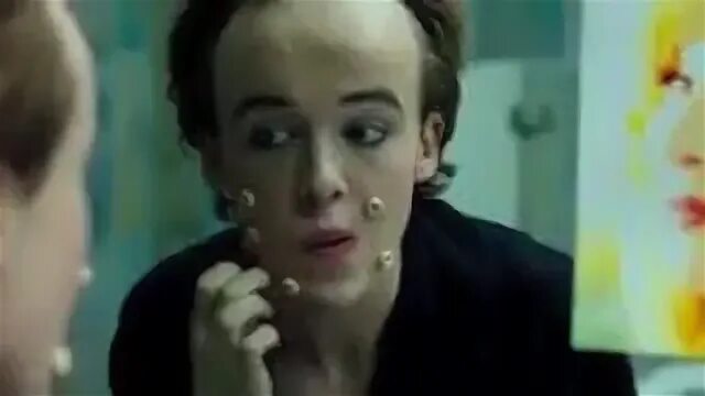 Цирк уродов 2017. Цирк уродов алекс уолтер. вещи из фильма цирк уродов 2017. freak show just say yes фильм. мр тайни из фильма цирк уродов.