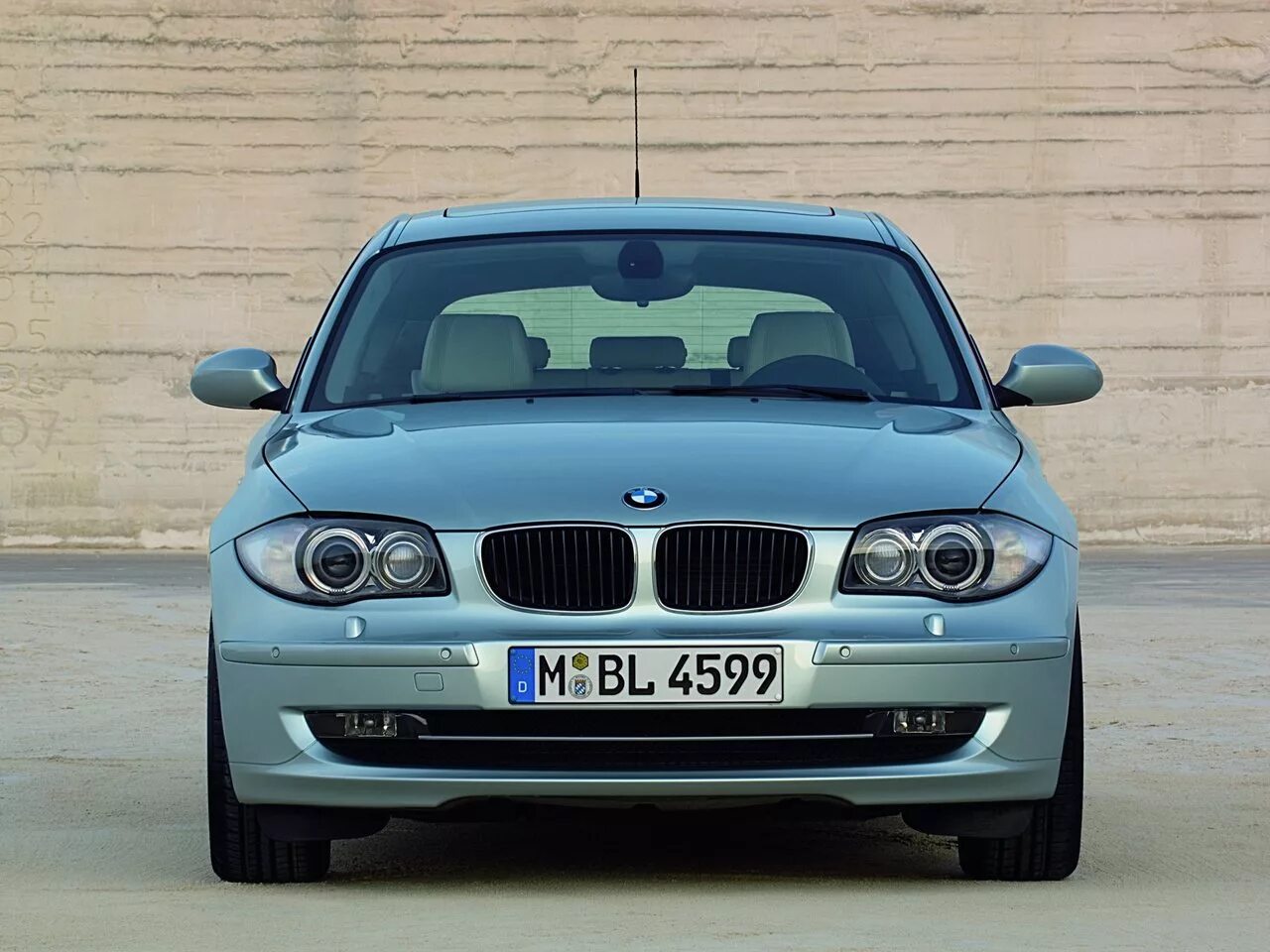 Bmw 1 e81. BMW 1 Series e81. BMW e81 2007. BMW 1 Series e87 e81.