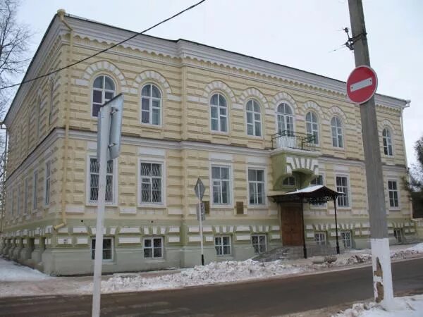 10 школа чистополь. Первая школа чистополь. Чистополь школа 2. Школы в чистополе. Чистополь гимназия мужская.