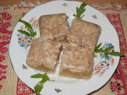Холодец из свинины говядины и курицы